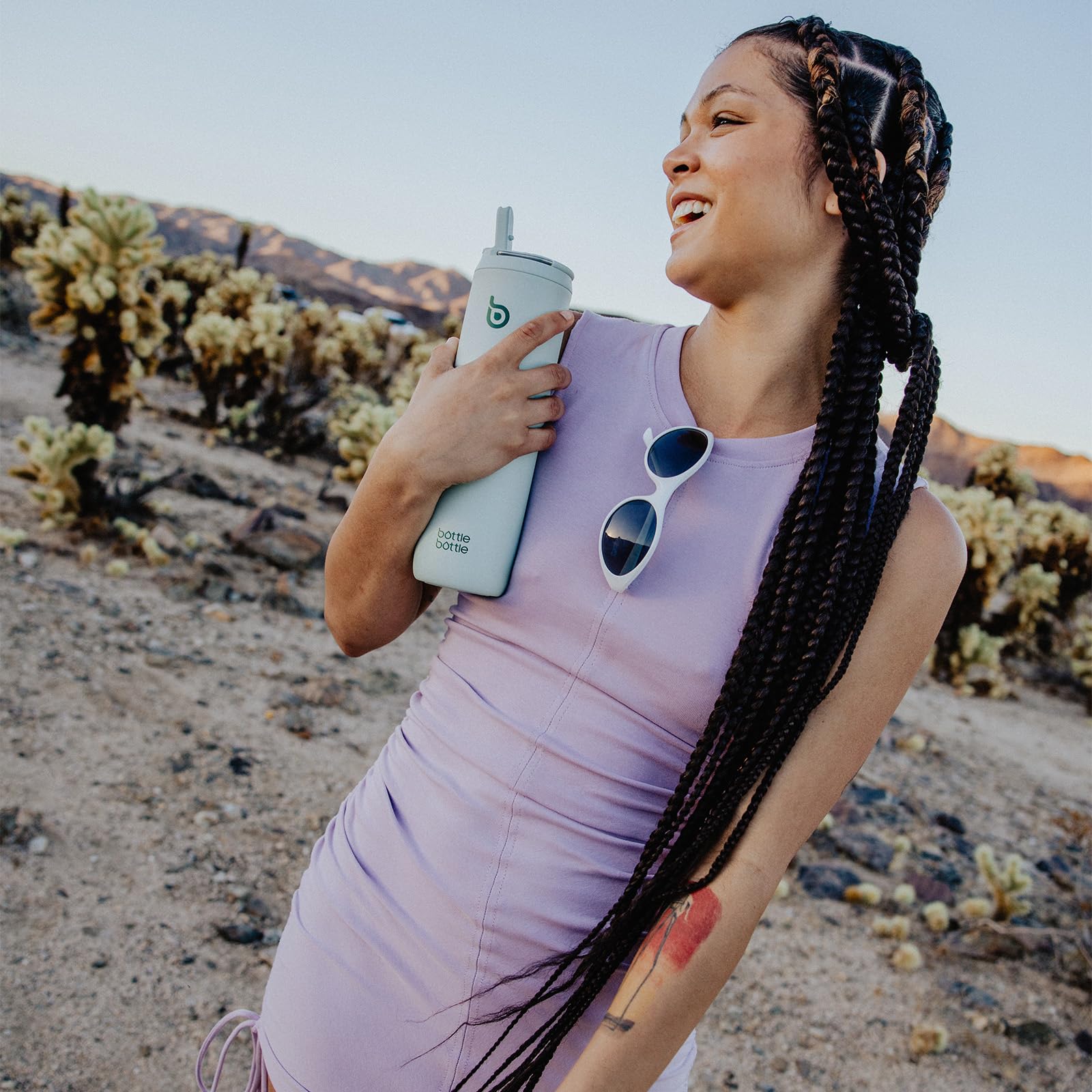 Bottle Bottle Stainless Steel Water Bottle 700ml with Straw and Lid Sports Insulated Metal Water Bottles with Handle(Light Green)