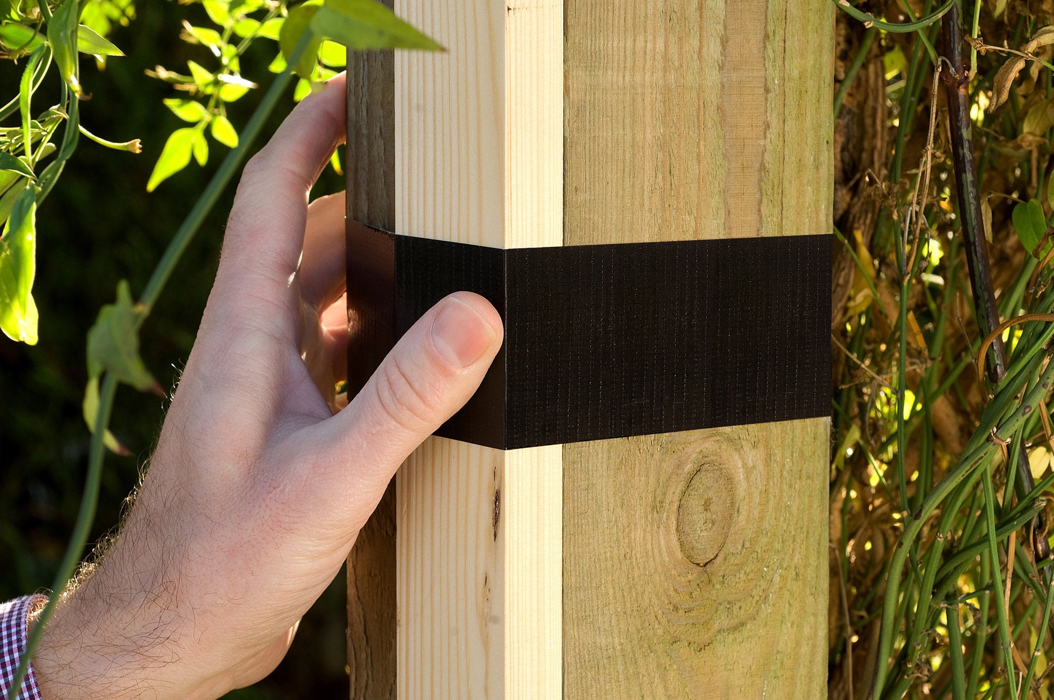 Duck Tape Original Black, 50mm x 25m. The original high strength waterproof gaffer and duct adhesive cloth repair tape